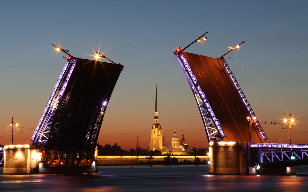 Незабываемые свидания в Северной столице: топ романтичных
локаций Петербурга для особенных моментов вдвоем