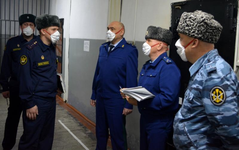 Прокурор Республики Тыва посетил следственный изолятор города Кызыла.