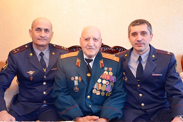 В УФСИН России по Республике Дагестан поздравили ветеранов с Днем защитника Отечества