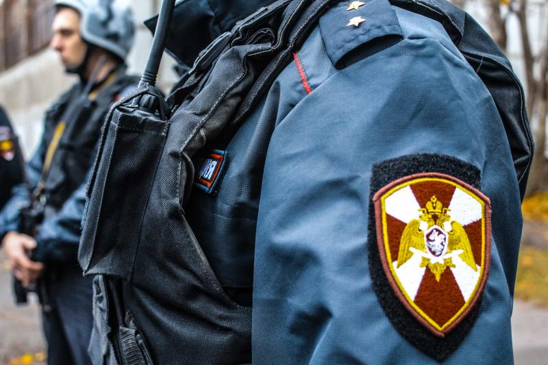 В Великом Новгороде сотрудники вневедомственной охраны Росгвардии пресекли два правонарушения на охраняемых объектах