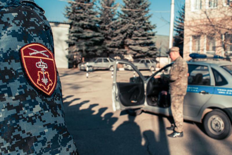 В Ставрополе офицеры СОБР провели занятие
для сотрудников вневедомственной охраны