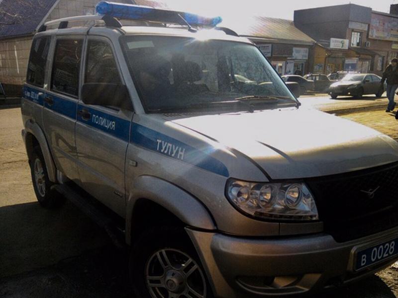 В Тулуне сотрудники вневедомственной охраны Росгвардии по «горячим следам» задержали гражданина, подозреваемого в краже барсетки из автомобиля