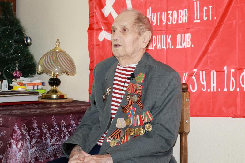 На Ставрополье росгвардейцы поздравили с Днем рождения ветерана Великой Отечественной войны
