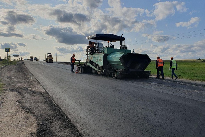 Более 312 млн рублей направлено на ремонт дорог в городских поселениях