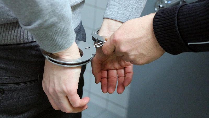 В центре Москвы оперативники задержали мужчину, находившегося в федеральном розыске