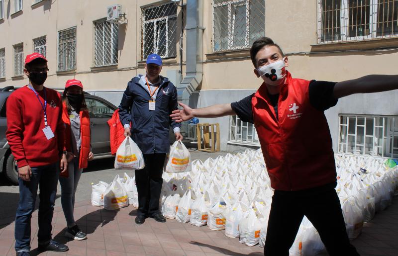 Более 30 тысяч пожилых жителей в Кабардино-Балкарии получили помощь от волонтеров акции #МыВместе