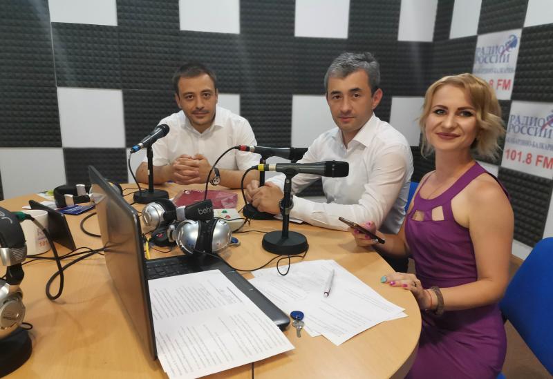 ОНФ в Кабардино-Балкарии поздравил победителя конкурса видеороликов о поправках в Конституцию в эфире радио
