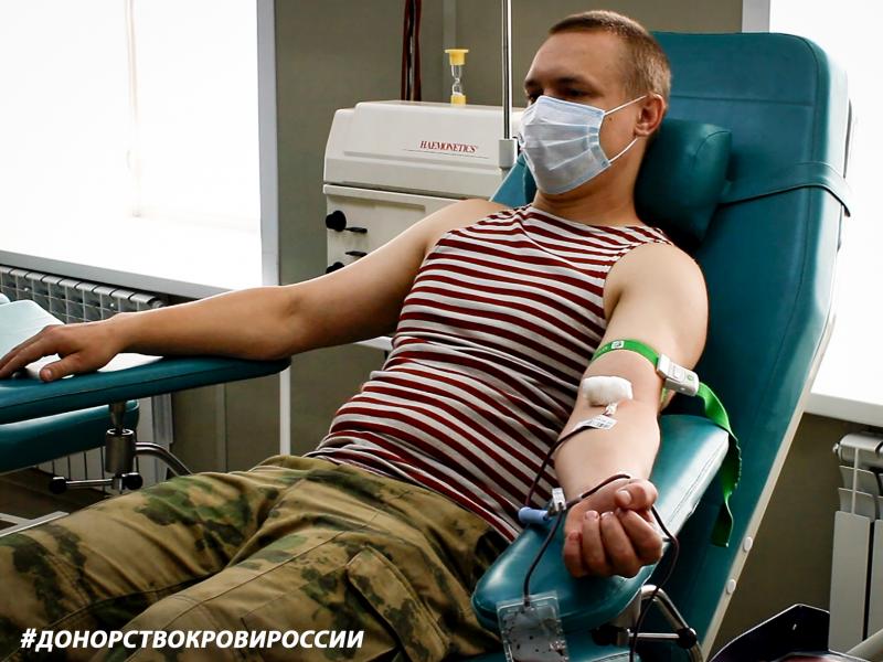 Военнослужащие Управления Росгвардии Республики Алтай приняли участие в сдаче донорской крови