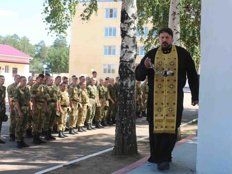 В Ангарске военнослужащие Росгвардии отметили День крещения Руси