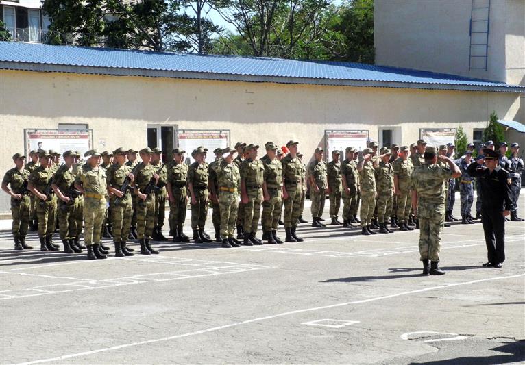 В Крыму военнослужащие Росгвардии присягнули на верность Отечеству