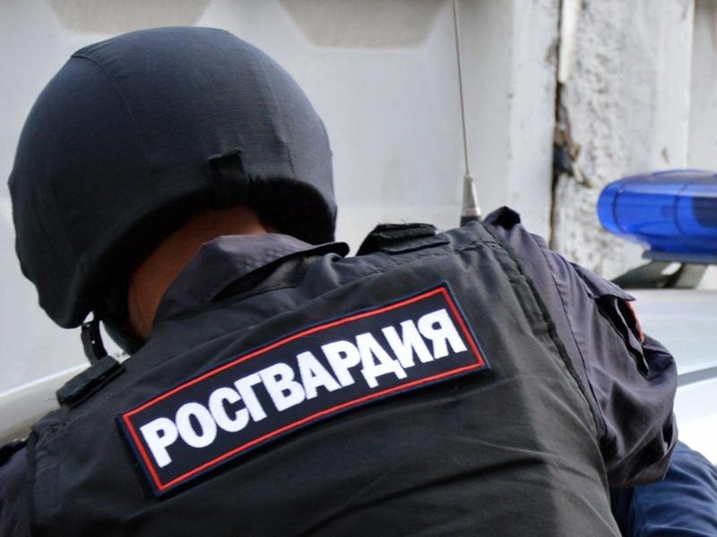 В Новосибирской области сотрудниками вневедомственной охраны задержан подозреваемый в попытке угона автомобиля