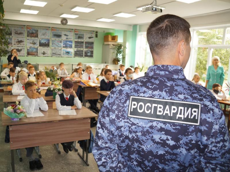 «Пятый гвардейский». В иркутской гимназии №44 открылся еще один класс Росгвардии