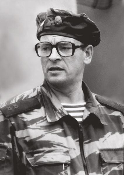 Герою России генерал-полковнику Анатолию Романову исполнилось 72 года