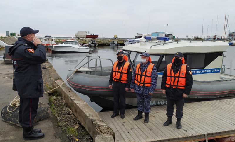 В Архангельске провели учебную тренировку по защите объектов морского торгового порта