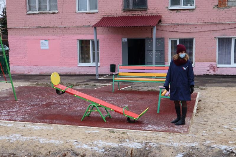 ОНФ в Мордовии добивается устранения недочетов благоустройства двора в Старом Шайгове