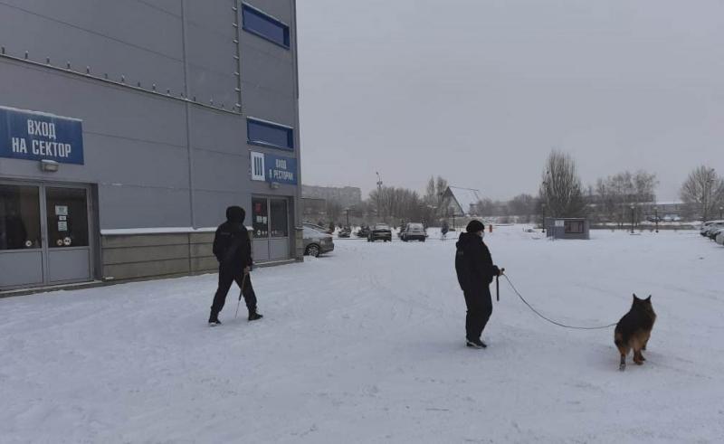 На Южном Урале бойцы ОМОН обеспечили безопасность хоккейных матчей Континентальной лиги