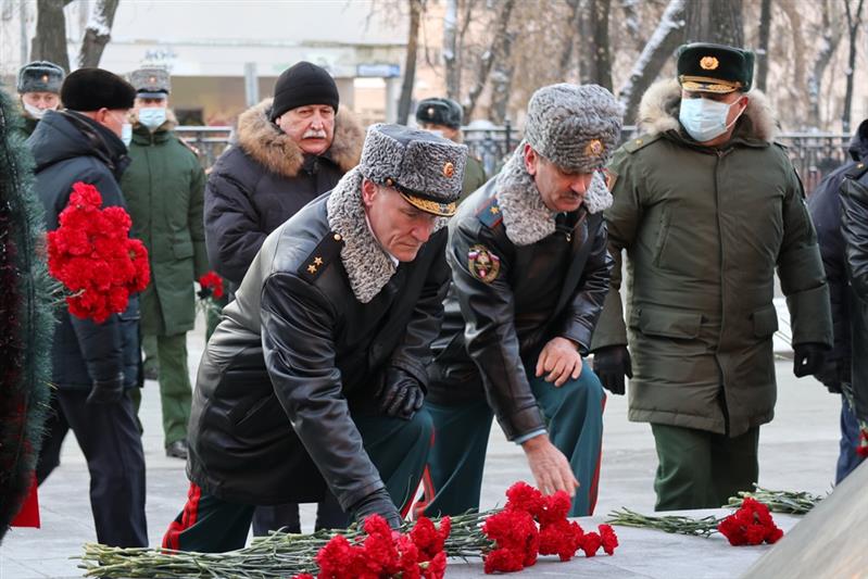 Первый заместитель командующего Уральским округом Росгвардии принял участие в памятном мероприятии по случаю дня рождения маршал
