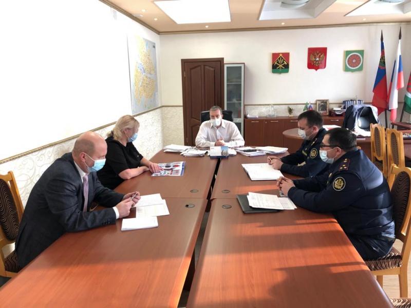 В администрациях Тайгинского и Яшкинского муниципальных округов прошли рабочие встречи по вопросам взаимодействия с уголовно-исполнительной системой Кузбасса