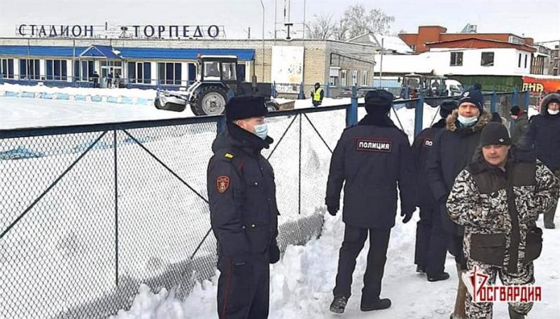 В Зауралье сотрудники Росгвардии обеспечили безопасность на финале Кубка России по ледовому спидвею