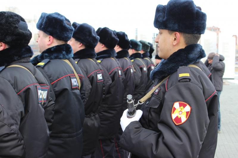 В Челябинске росгвардейцы задержали подозреваемого в краже парфюмерии