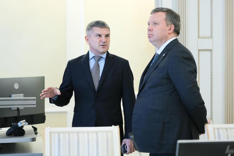 Игорь Маковский представил первому заместителю генерального директора Госкорпорации «Росатом» Кириллу Комарову инновационные разработки управления энергосетевым комплексом