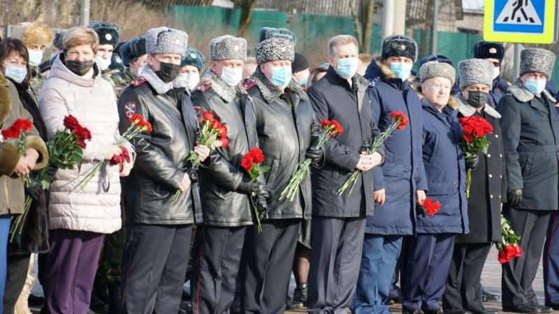 В Псковской области росгвардейцы почтили память десантников 6-й роты