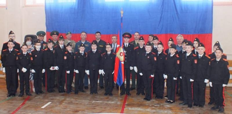 В Марий Эл представитель Росгвардии принял участие в церемонии посвящения школьников в кадеты