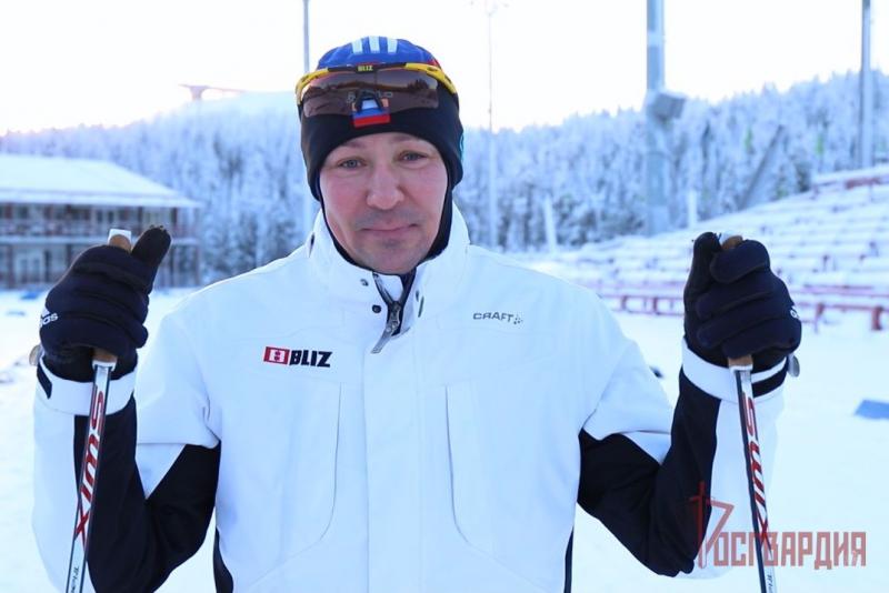 Двукратный чемпион мира по биатлону Дмитрий Ярошенко поддержал сильнейшего лыжника планеты – Александра Большунова
