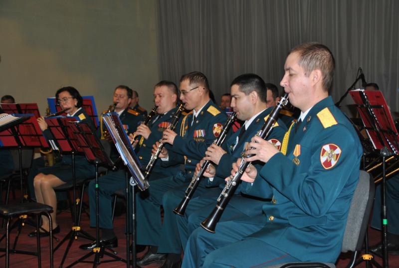 Военный оркестр штаба Приволжского округа войск национальной гвардии Российской Федерации дал серию концертов в Кировской области
