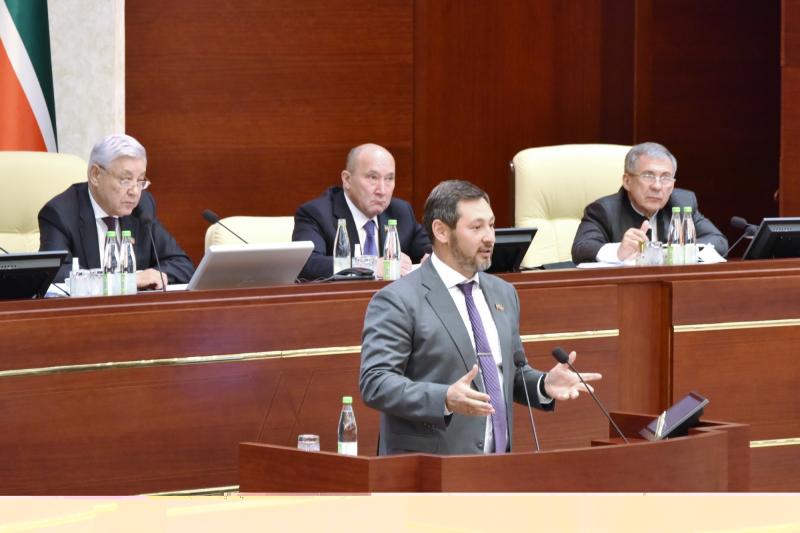 Олег Коробченко на заседании Госсовета Татарстана предложил ряд мер поддержки бизнеса