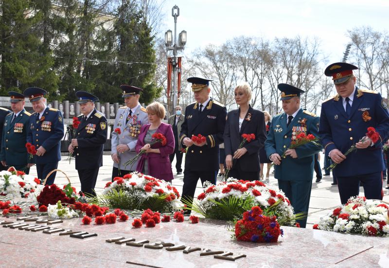 Начальник Управления Росгвардии по Республике Коми принял участие в памятном митинге, посвященном 76-годовщине Победы в Великой Отечественной войне
