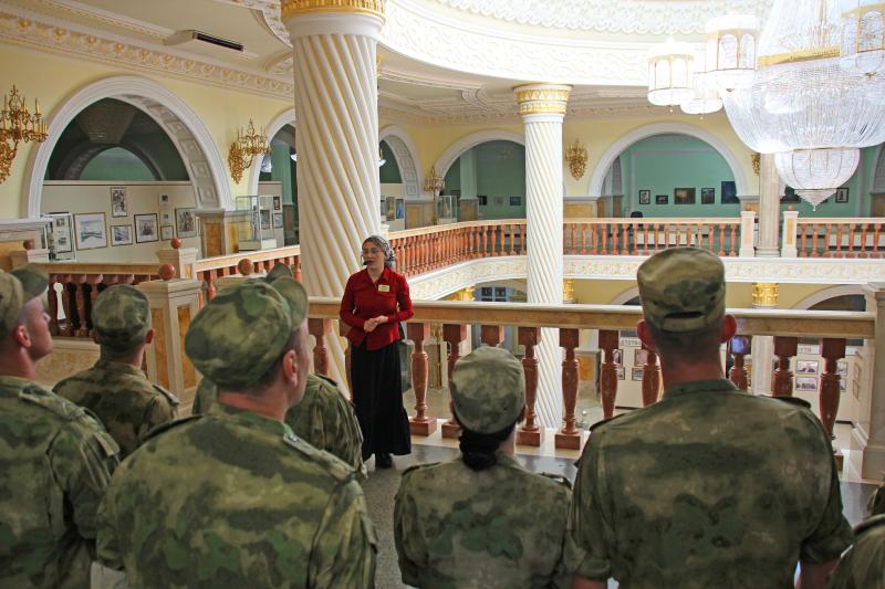 Военнослужащие Росгвардии побывали на экскурсии в Мемориальном комплексе Славы имени А.А. Кадырова