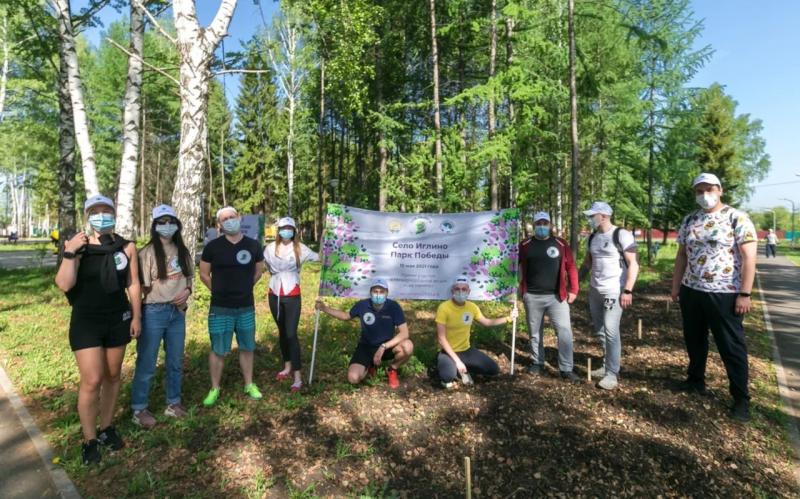 К международной акции «Сад памяти» в Уфе присоединились корпоративные волонтеры
