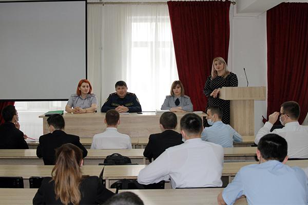 В Дагестане сотрудники УИС провели мероприятие по профилактике коррупционных правонарушений