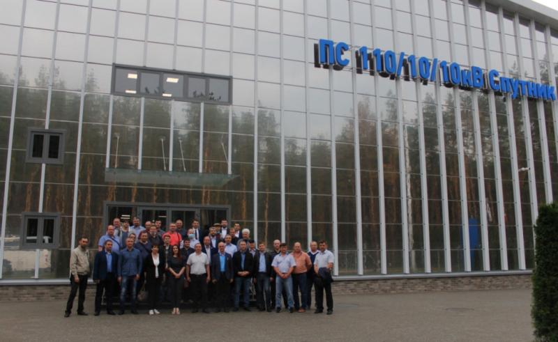 Специалисты крупнейших предприятий тяжелой промышленности Черноземья ознакомились с работой высокотехнологичной подстанции 110 кВ Спутник
