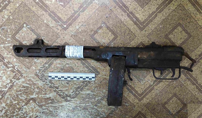 Житель Зауралья сдал в подразделение Росгвардии найденное им раритетное оружие