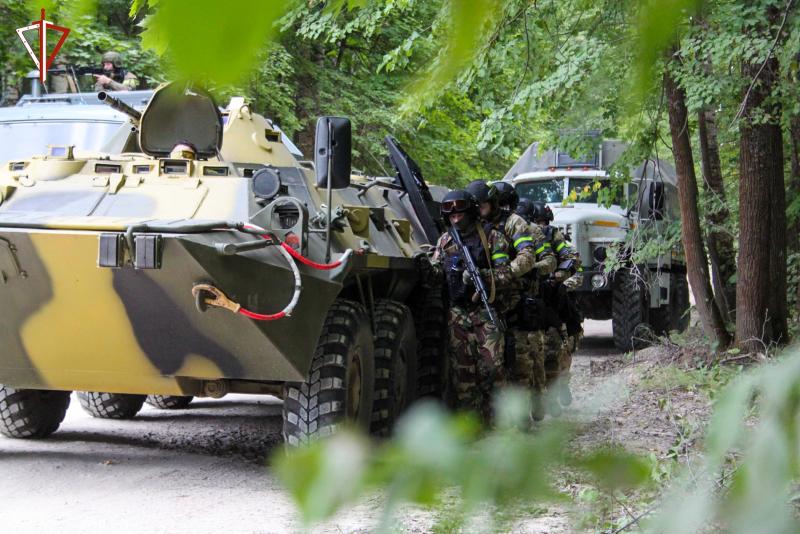 В Марий Эл с сотрудниками и военнослужащими Росгвардии проводятся тренировки в рамках оперативно-стратегического учения «Заслон - 2021»