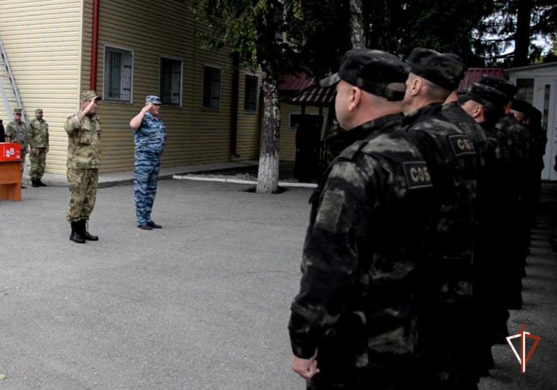 Сводный отряд спецподразделений Росгвардии вернулся в Курган из служебной командировки на Северный Кавказ