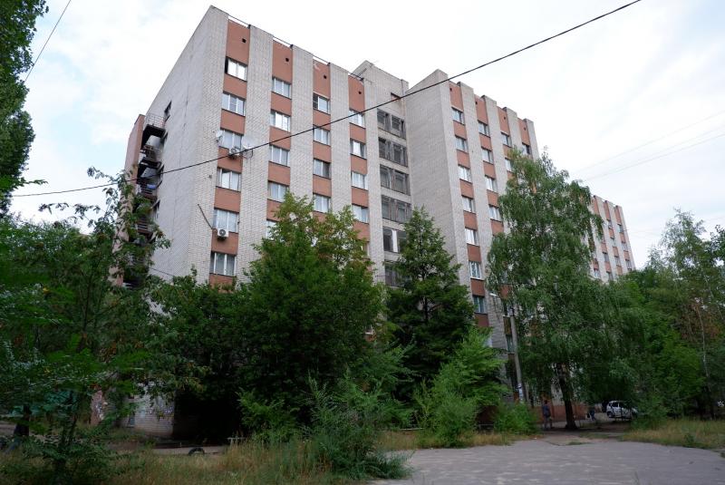 Власти Воронежа подготовят к зиме бывшее общежитие почты и ликвидируют порывы канализации в подвале