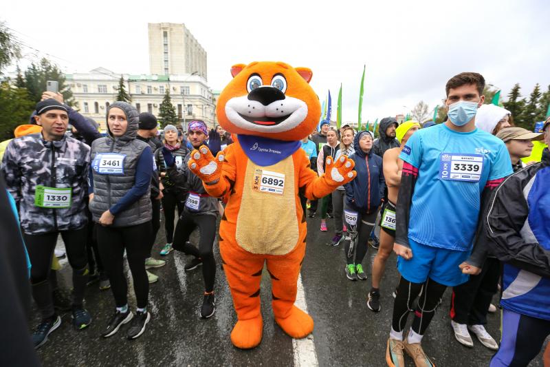 Талисман Группы «Эталон» принял участие в Сибирском международном марафоне