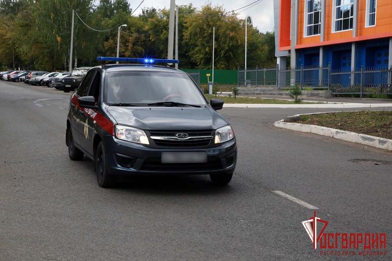 В Саранске сотрудники Росгвардии задержали гражданина, находящегося в федеральном розыске