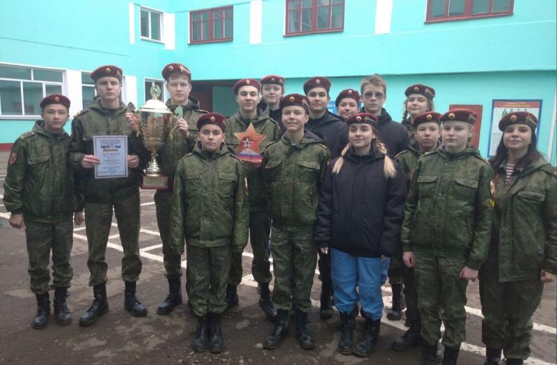 В Кирове кадеты Росгвардии победили в смотре-конкурсе юнармейских отрядов по итогам 2020-2021 учебного года