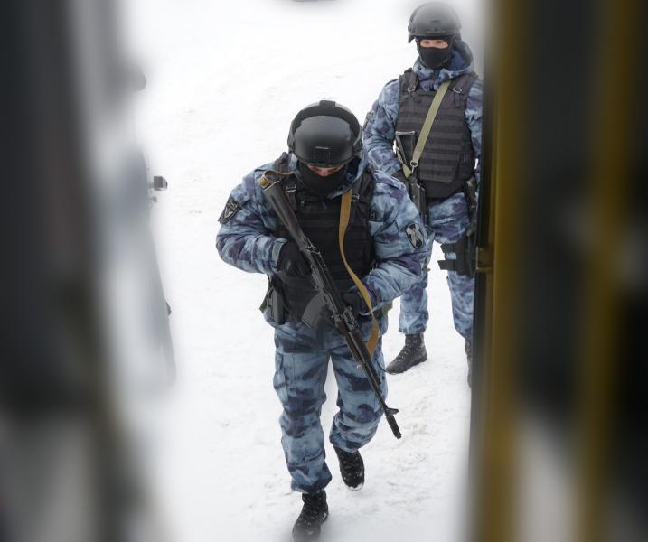 В Ульяновске при содействии сотрудников спецподразделения Росгвардии задержан подозреваемый в незаконном хранении опасных веществ
