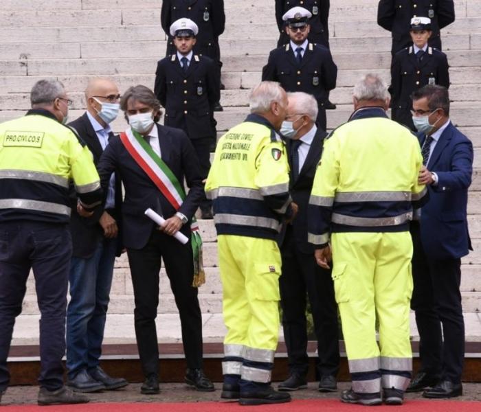 Саентологические добровольцы Вероны (Италия) награждены за общественную работу