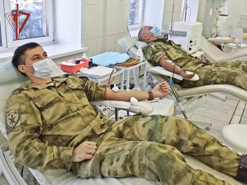 Банк донорской крови в Хакасии пополнен в рамках акции Росгвардии «От сердца к сердцу»
