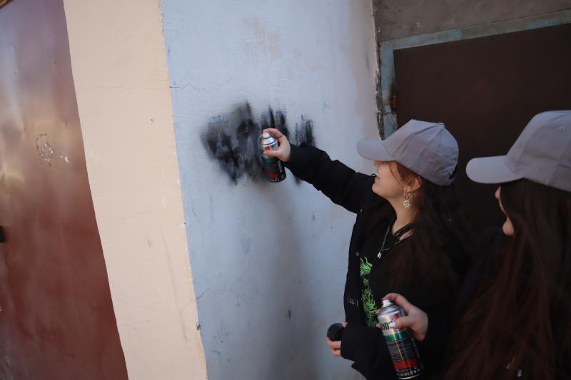 Нет – запрещенным веществам: в Кабардино-Балкарии закрасили 150 наркограффити