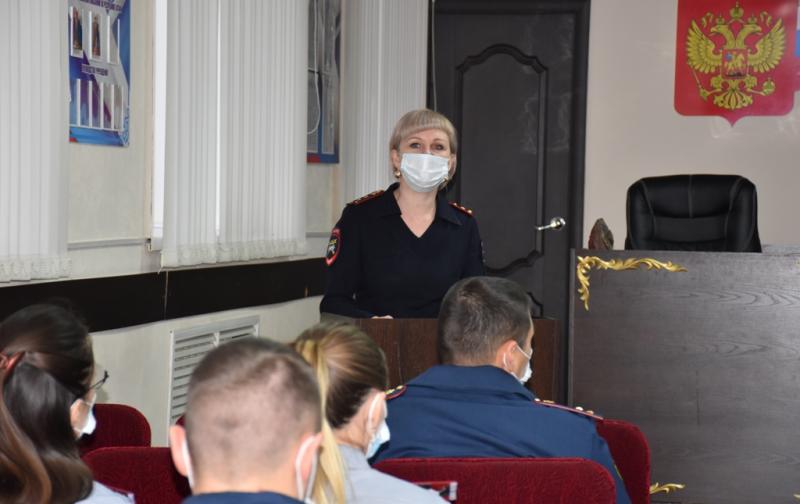 С сотрудниками ОФСИН России по Республике Алтай проведено профилактическое занятие по соблюдению ПДД