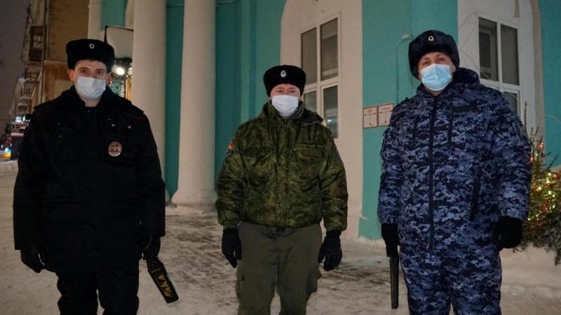 Кировские росгвардейцы приняли участие в обеспечении общественного порядка в Рождественскую ночь
