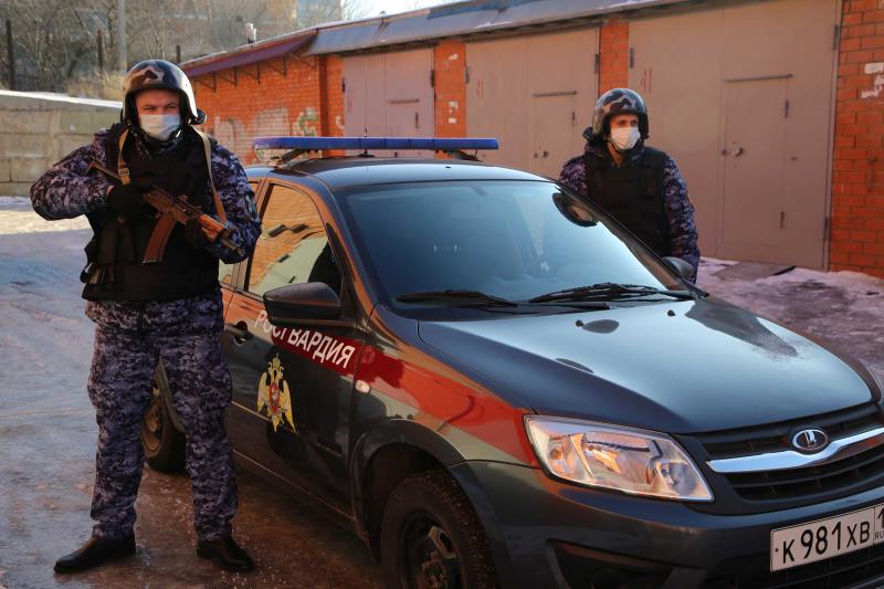 В Рузаевке росгвардейцы задержали граждан по подозрению в обоюдном нанесении побоев