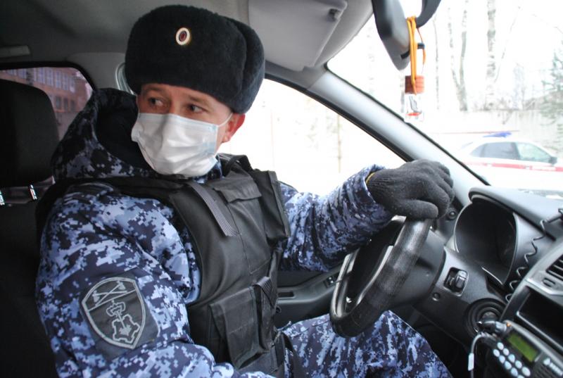 В Кирове росгвардейцы задержали подозреваемых в краже металла
